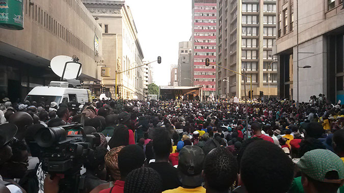 #FeesmustFreefall
