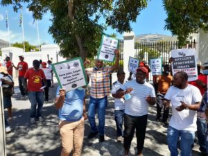 Striking Clover workers picket outside parliament