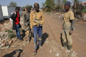 Zama-Zama war in Johannesburg’s west
