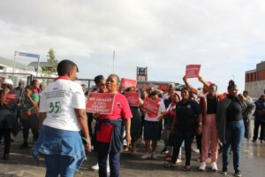 Nehawu goes ahead with strike