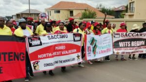 Strike at Makro to spread to other Walmart-owned stores