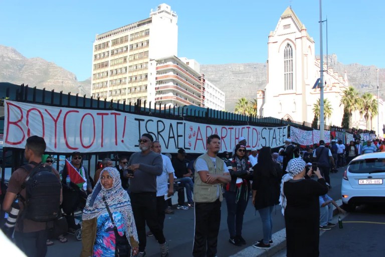 Orlando Pirates FC – Don’t play dirty. Don’t Play with Apartheid Israel