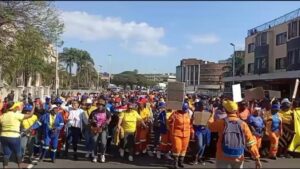 EPWP workers disrupt Durban waste collection to demand their jobs