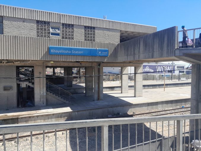 Prasa removes informal traders from Khayelitsha station