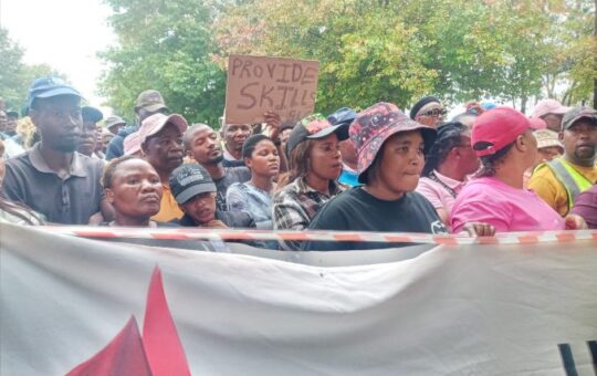 Saftu takes ‘jobs bloodbath’ protest to Samancor Chrome